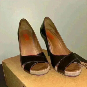 Michael Kors Brown Heels Size 9.5